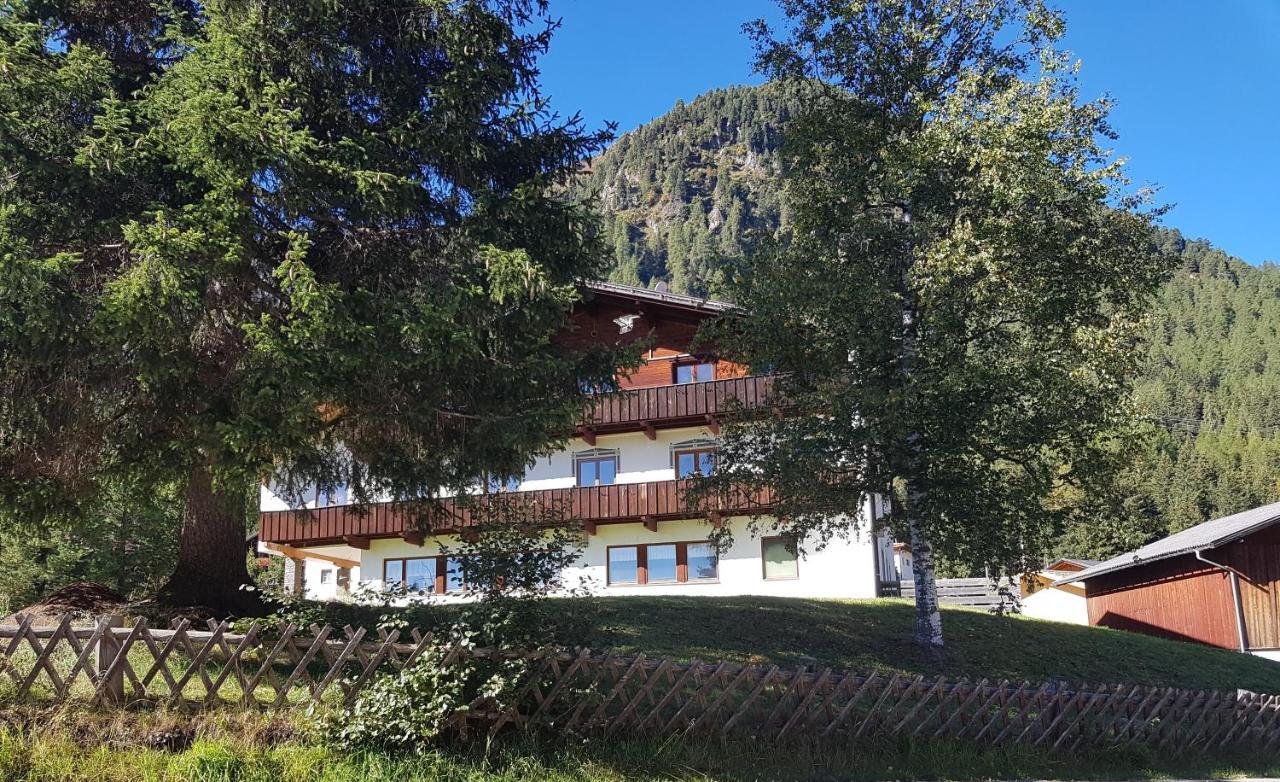 Pension Alpenrose Sankt Sigmund im Sellrain Exterior foto